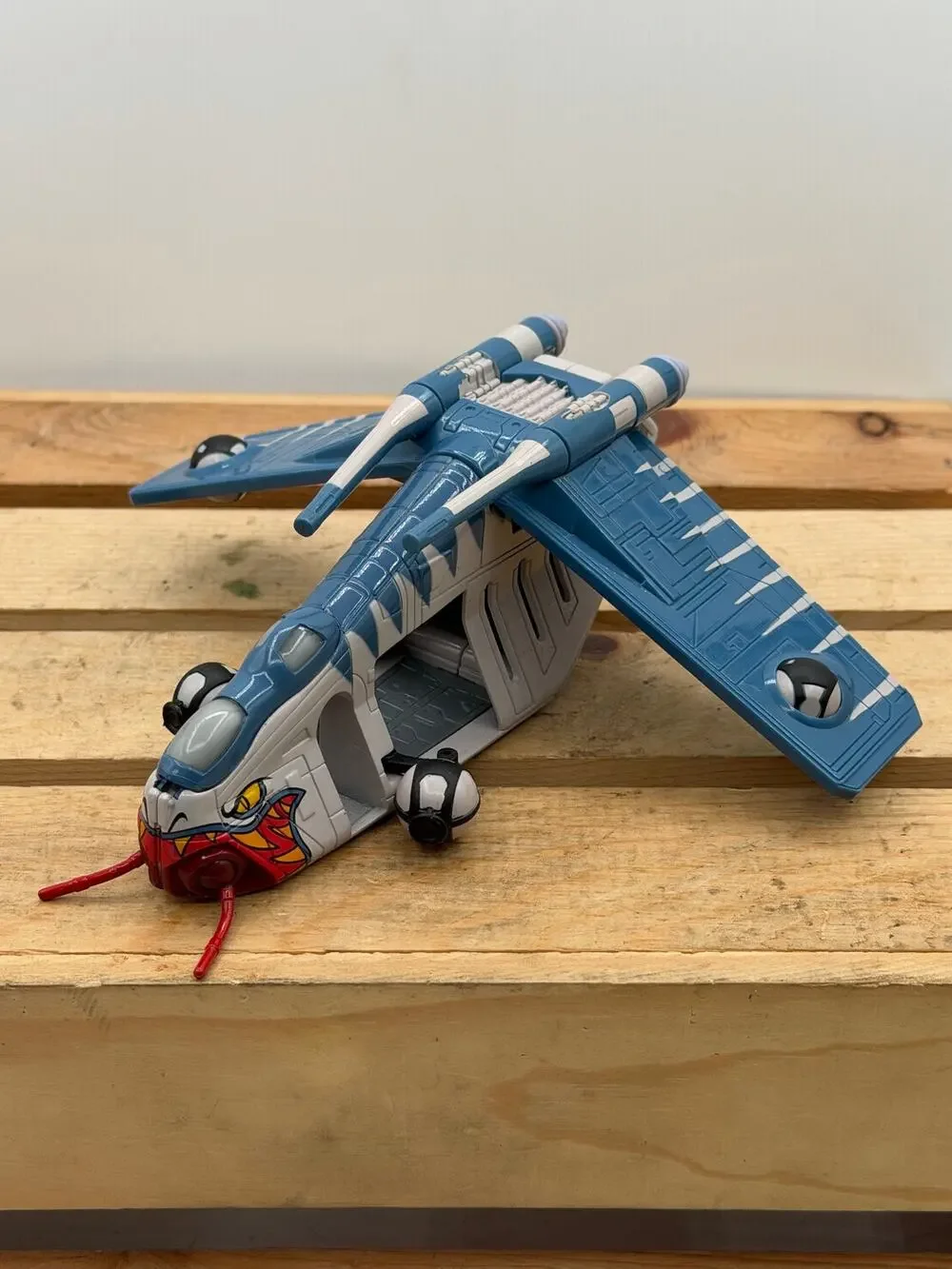 2005 Hasbro Star Wars Titanium Series Republic Gunship Die-Cast Vehicle